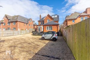 Photo 7- click for photo gallery